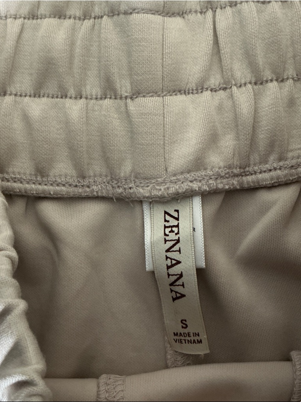Zenana Outfitters 2 Piece Cream Crewneck Sweatshirt and Shorts - Picture 3 of 8
